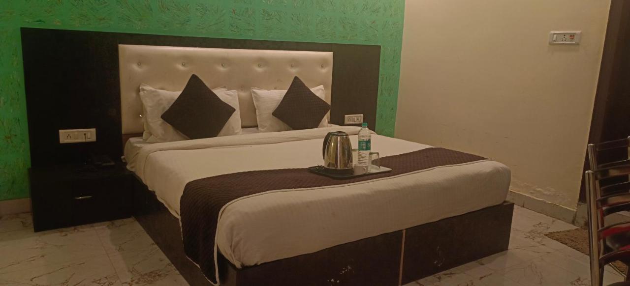 Airport Hotel Prince Palace By Byobhotels 新德里 外观 照片