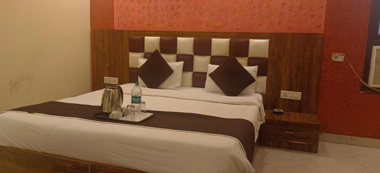 Airport Hotel Prince Palace By Byobhotels 新德里 外观 照片